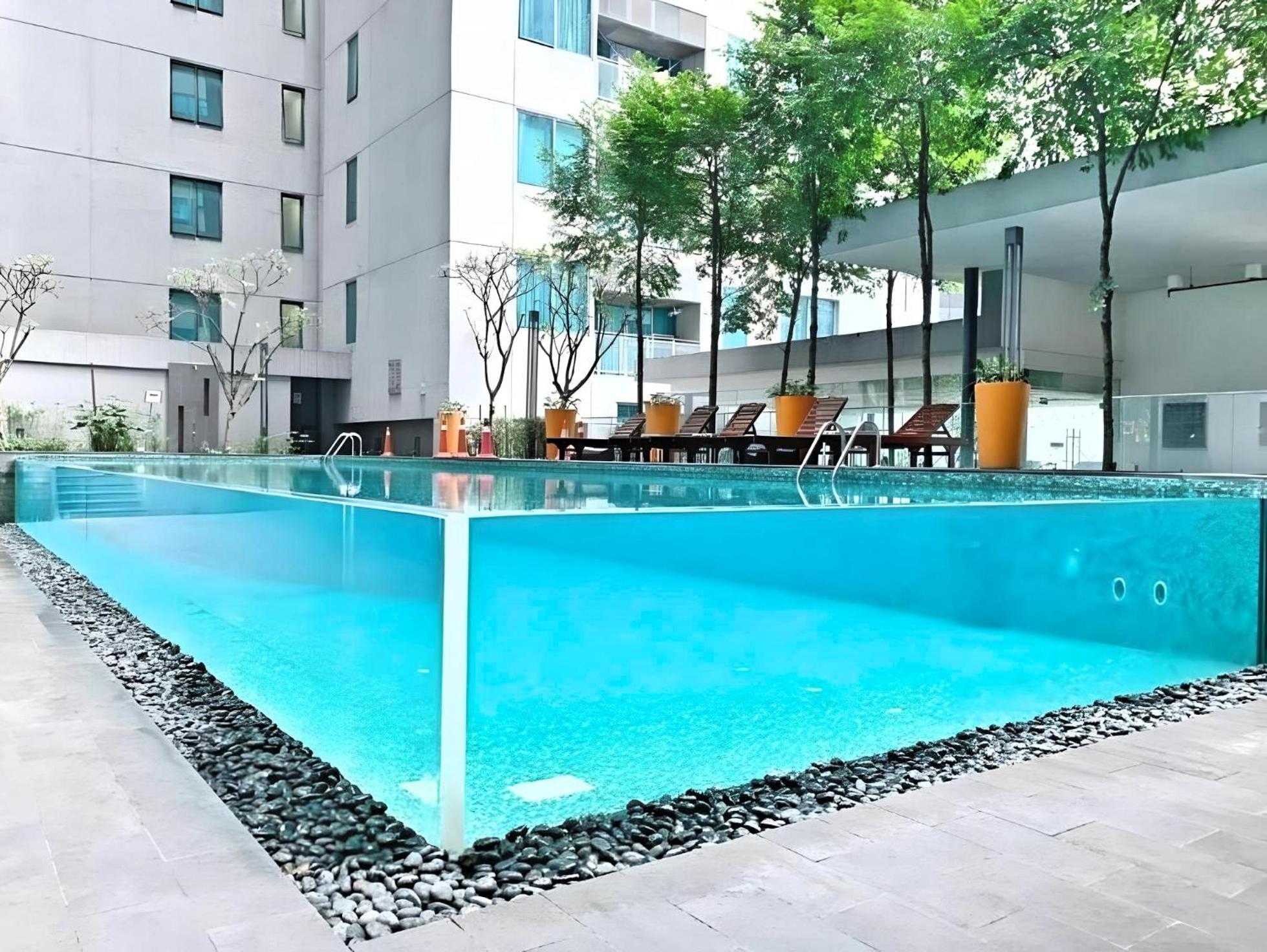 Mercu Summer Klcc * Kuala Lumpur